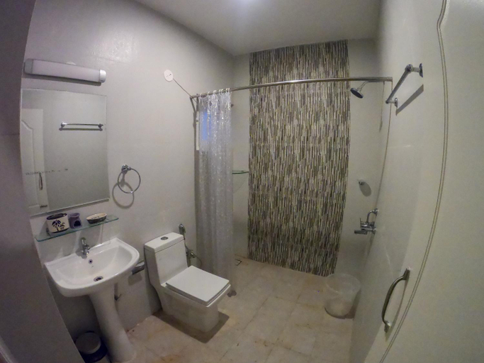 Bathroom, BaywoodGoa -200 meters from Morjim Beach, North Goa