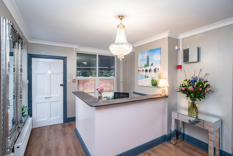 Public Area 2, OYO Wilson Lodge, Windsor and Maidenhead