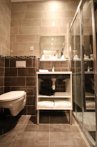 Bathroom 3, The Originals Boutique, Hôtel Lakeside, Biscarrosse-Plage, Landes