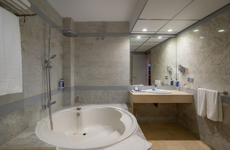Bathroom 5, MS Aguamarina Suites, Málaga