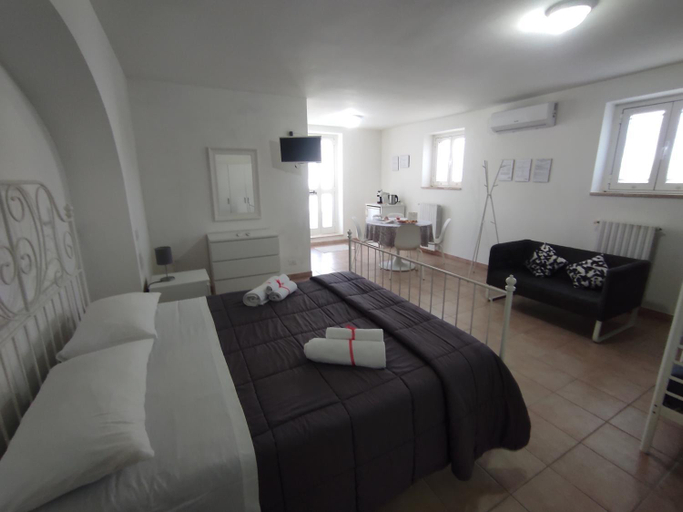 Others 2, La Torlia - Bed & Breakfast, Taranto