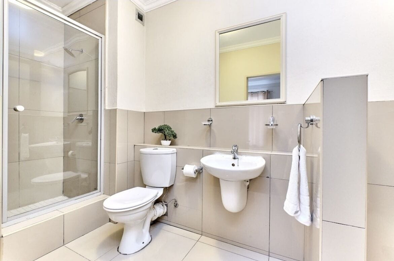Bathroom 3, Sandton Heights by Sandton Exclusive, City of Johannesburg