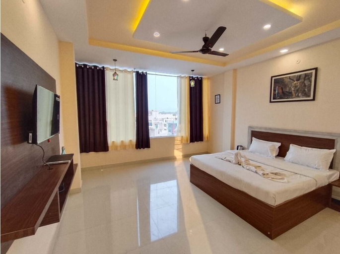 Others 1, House M Lodge, Sawai Madhopur