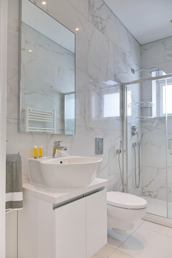 Bathroom 4, Pearl Beachfront Villa
