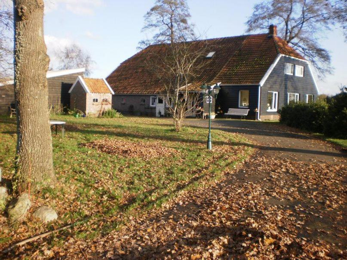 Others 4, Pipowagen Elsebein Groningen Westerwolde unieke ligging met eigen tuin en vrij uitzicht over veld na, Stadskanaal