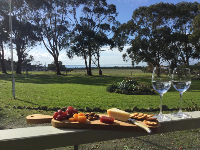 Food & Drinks, Olivi, South Gippsland - East
