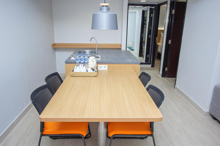Dining Room 21