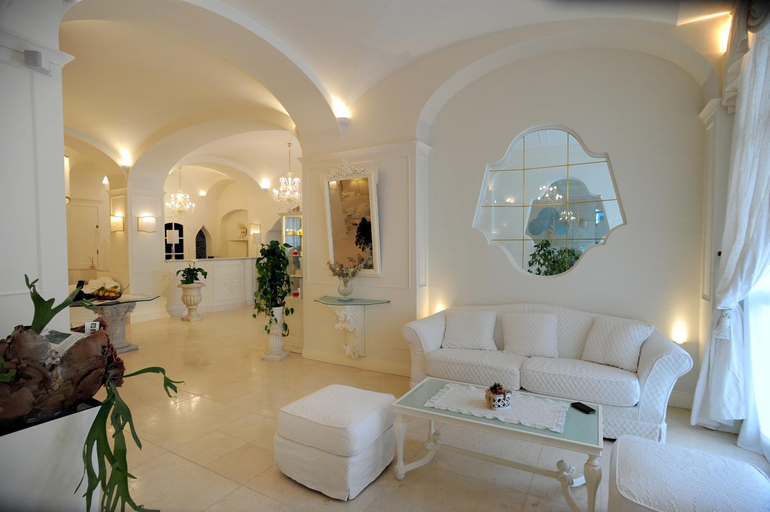 Public Area 2, Minori Palace, Salerno