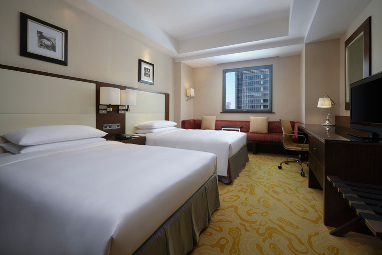Bedroom 3, Courtyard by Marriott Shanghai Xujiahui, Shanghai