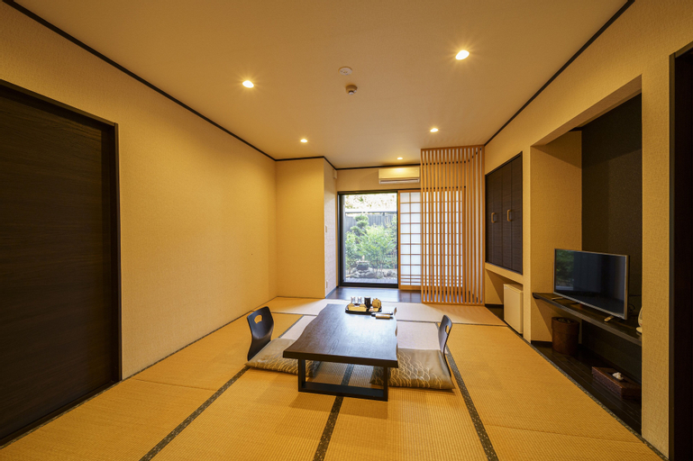 Bedroom 3, Yufuin Ryokan Seikoen, Yufu