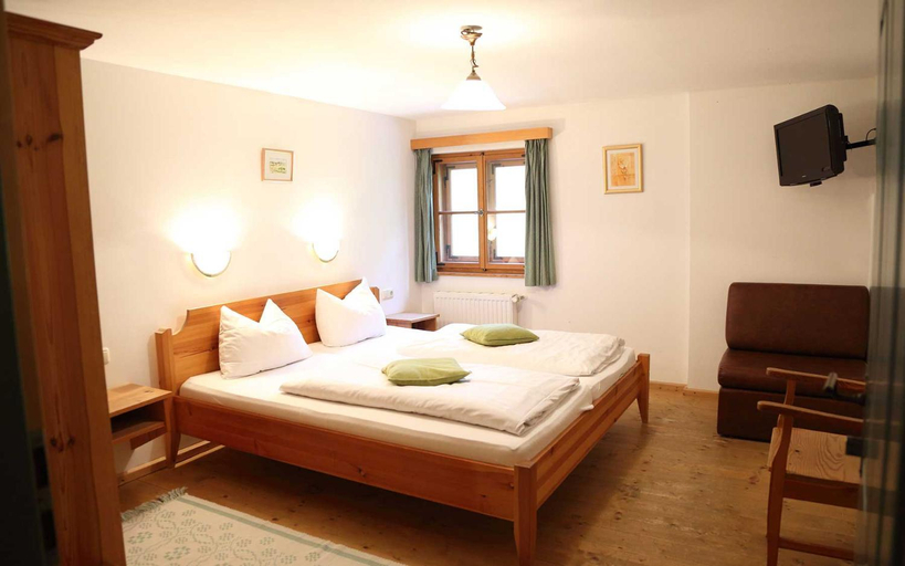 Bedroom 2, Gasthaus zum Spath, Dingolfing-Landau