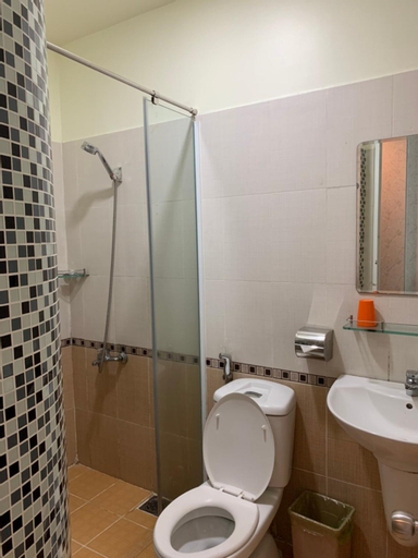 Bathroom 17
