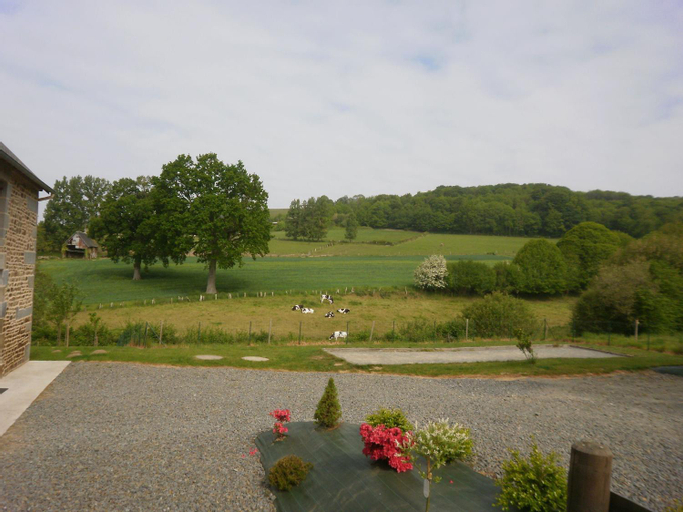 Exterior & Views 3, Cottage in Normandy with private garden, Manche
