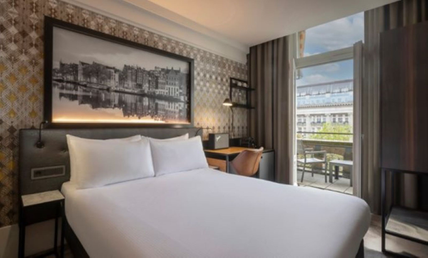 Bedroom 3, Clayton Hotel Amsterdam American, Amsterdam