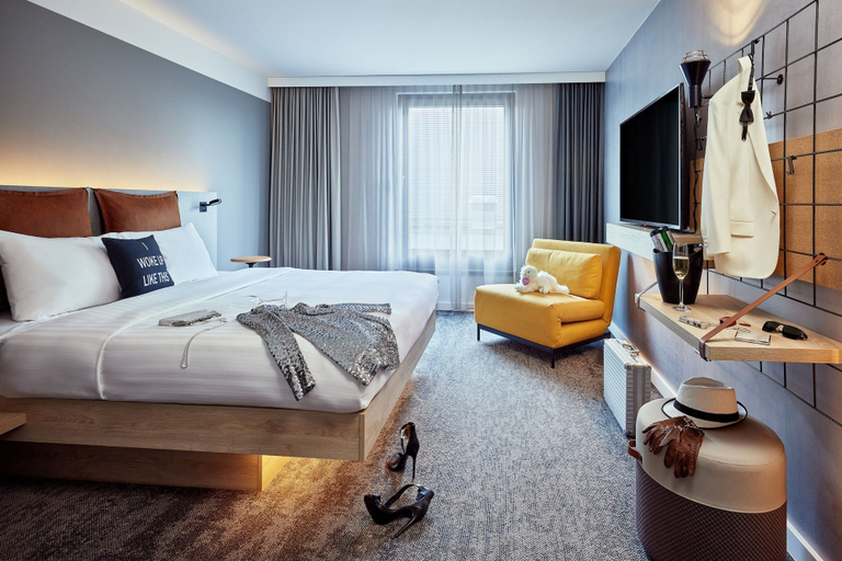Bedroom 3, Moxy Bochum, Bochum