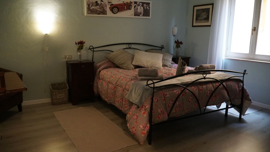 Bedroom 5, Room & Breakfast Canalino 21, Modena