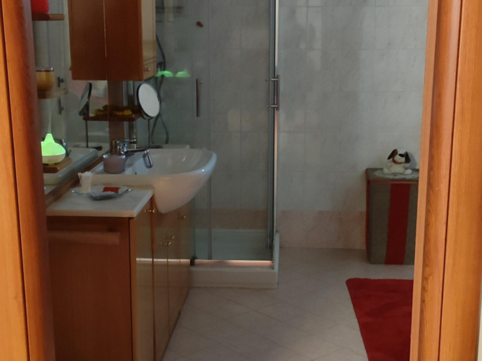 Others 4, New Home, Varese