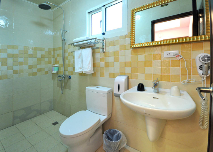 Bathroom 2, Seasons Homestay, Pingtung