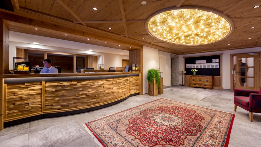 Public Area 4, Verwohnhotel Kristall, Schwaz