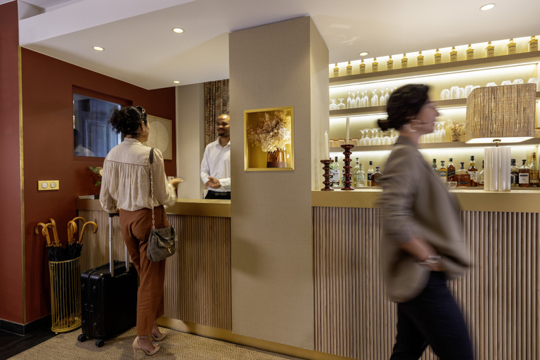 Food & Drinks 5, Hotel Bailli de Suffren, Paris