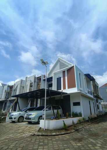 Villa Syariah Zahir, Malang