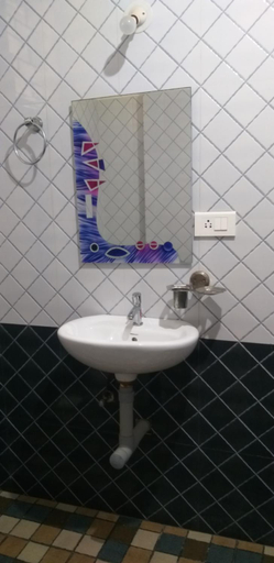 Bathroom 3, God's Gift Morjim, North Goa
