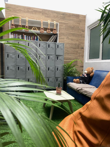Public Area 1, The Point Hostels Miraflores, Lima