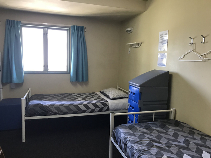Bedroom 3, YHA Nelson - Backpackers, Nelson