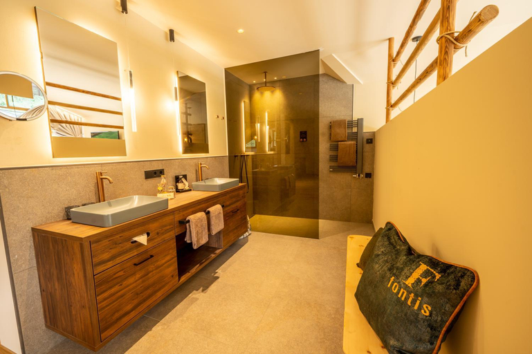 Bathroom 3, FONTIS luxury spa lodge, Bolzano