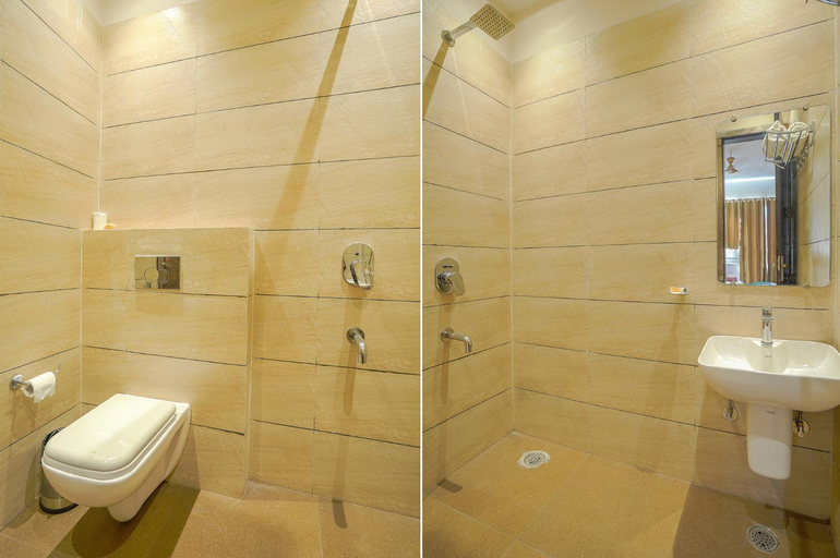 Bathroom 3, Fabhotel Prime Empire, Amritsar