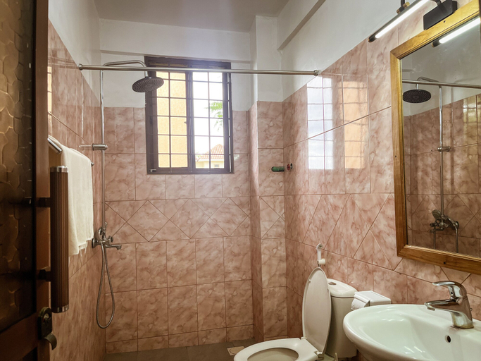 Bathroom 3, Njiro Climax, Arusha Urban