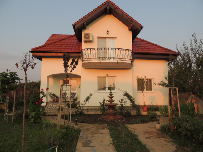 Others 3, Blue Sky House, Balotesti