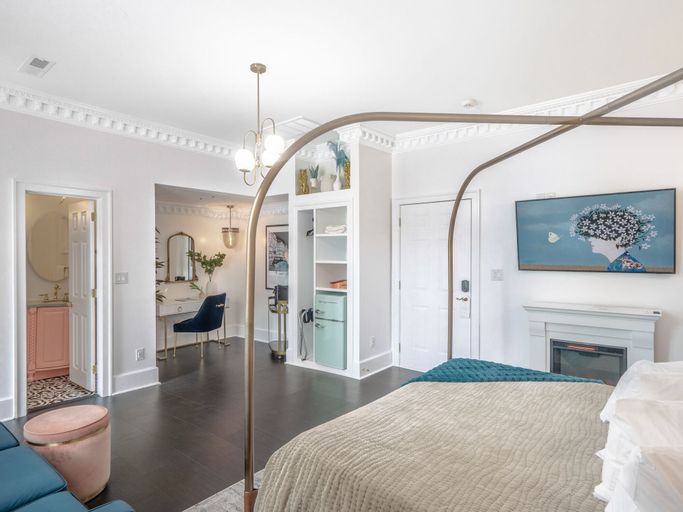 Bedroom 12