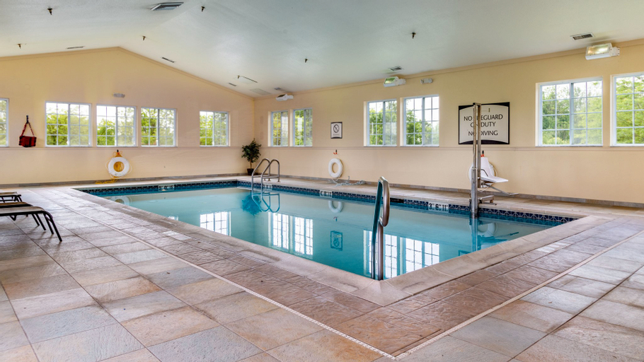 Sport & Beauty 2, Staybridge Suites PHILADELPHIA VALLEY FORGE 422, Montgomery