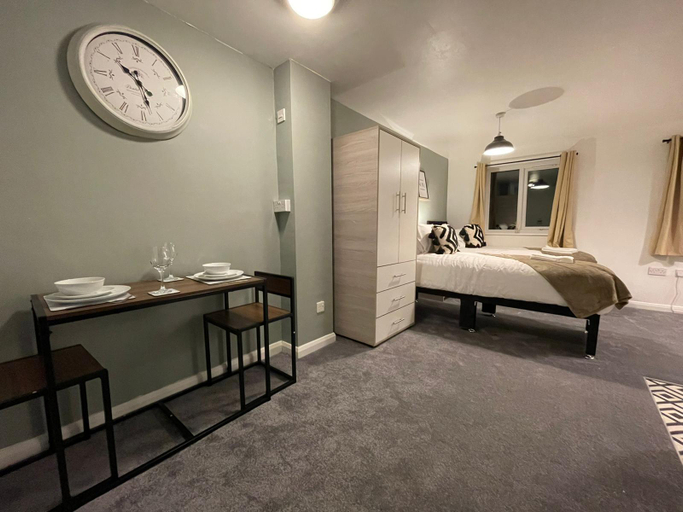 Others 2, Studio 9 - City Centre - Fast Wifi and Smart TV, Middlesbrough