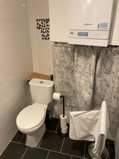 Bathroom 8