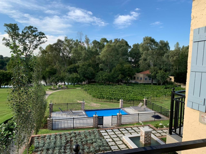 Others 5, Pont de Val - La Riviere Apartments, Fezile Dabi