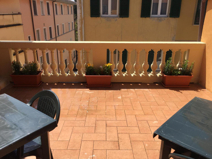 Others 5, Casa Carducci 33, Pisa
