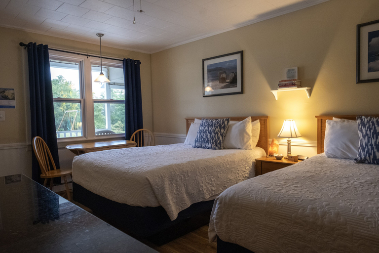Bedroom 4, Highland Lake Resort, Cumberland