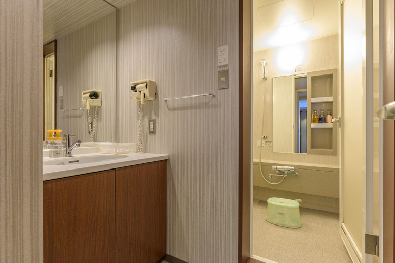 Bathroom 4, Hotel Kyoto Eminence, Kyoto