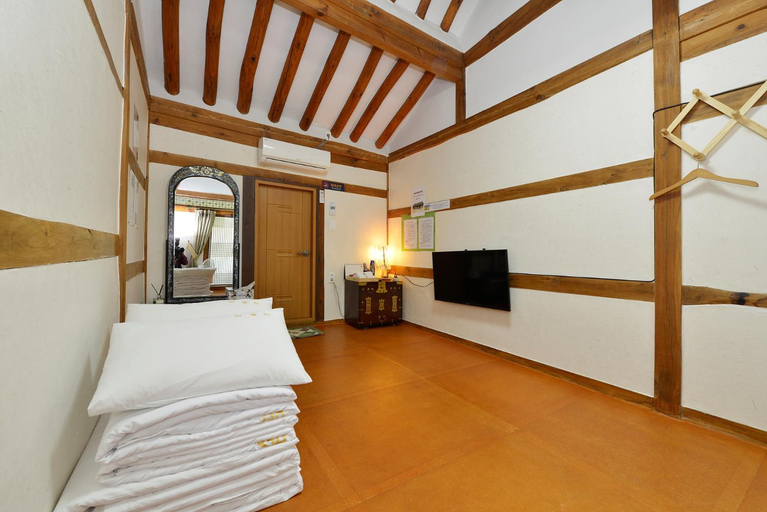 Bedroom 3, Dasomchae Hanok stay, Gwangsan