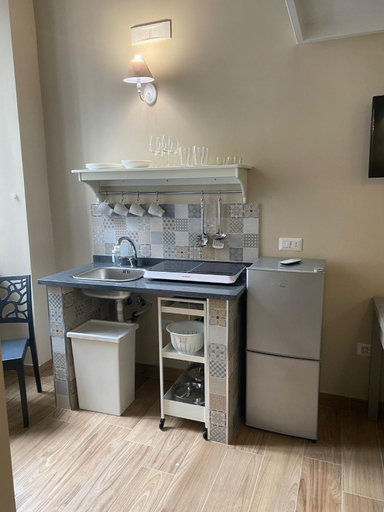 Others 5, SOTTOSOPRA APARTMENT, Napoli