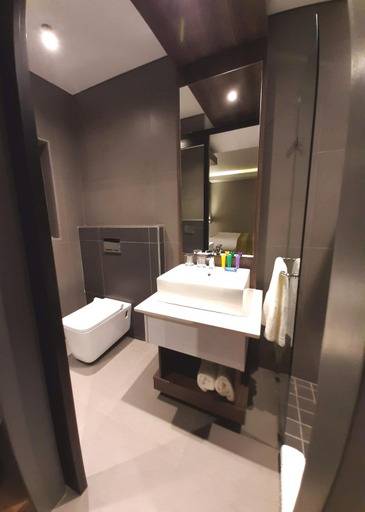 Bathroom 3, Copperwood Hotel and Conferencing, Bojanala