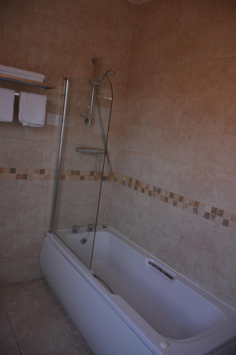Bathroom 3, The Rose and Crown, York