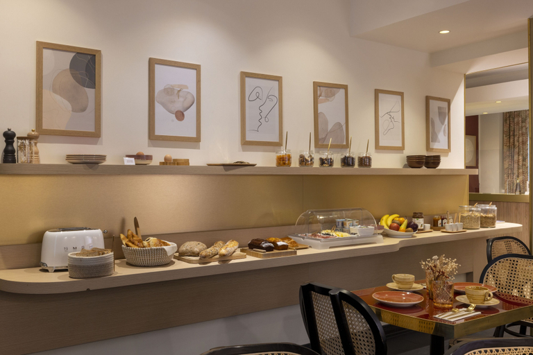 Food & Drinks 5, Hotel Bailli de Suffren, Paris