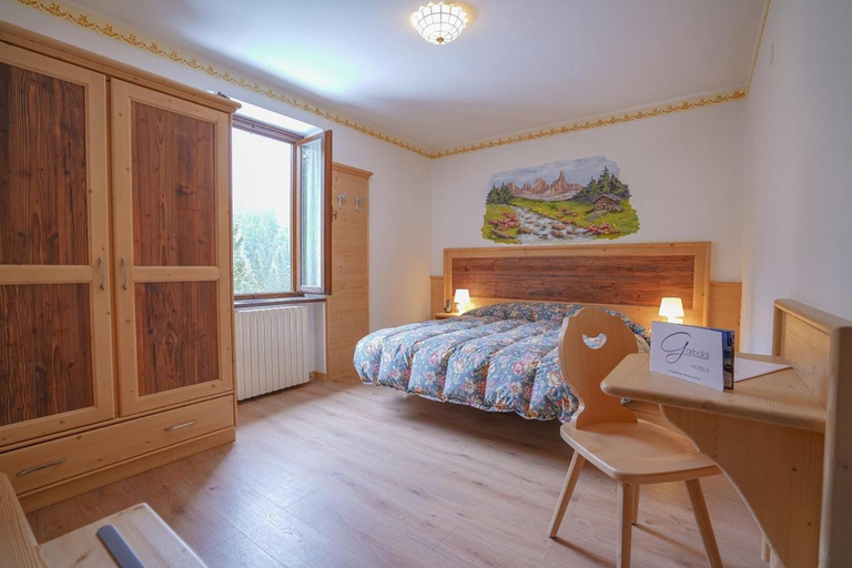 Bedroom 3, GH Hotel Fratazza, Trento