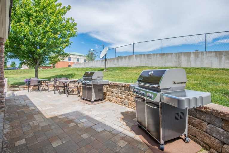 Food & Drinks 2, Candlewood Suites JEFFERSON CITY, Cole