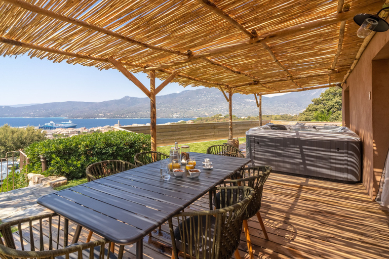 Food & Drinks 5, Résidence U Frusteru, Corse-du-Sud