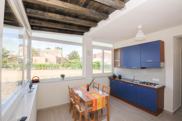 Kitchen 4, Villa Pasquale...immersa nella tranquillita', Palermo
