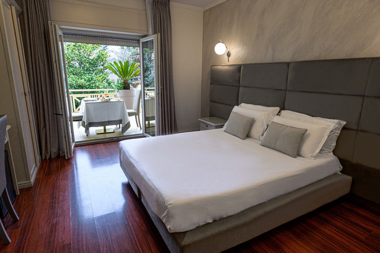 Bedroom 3, Green Park Hotel, Avellino